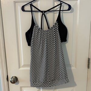 Athleta 40 B/C Black & White Striped swim Top underwire beach tankini pool